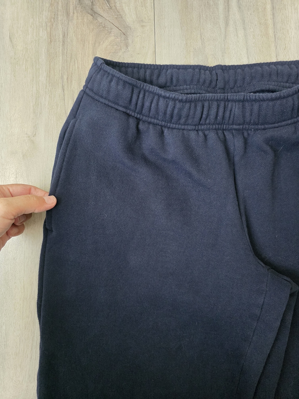 Aritzia Cozy Sweatfleece Mega Straight™ Sweatpant Size XS - Picture 10 of 16